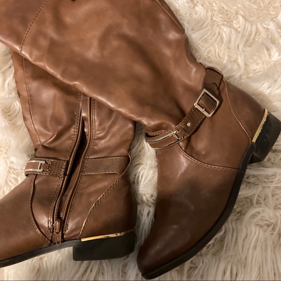 Brown Boots - Picture 2 of 5